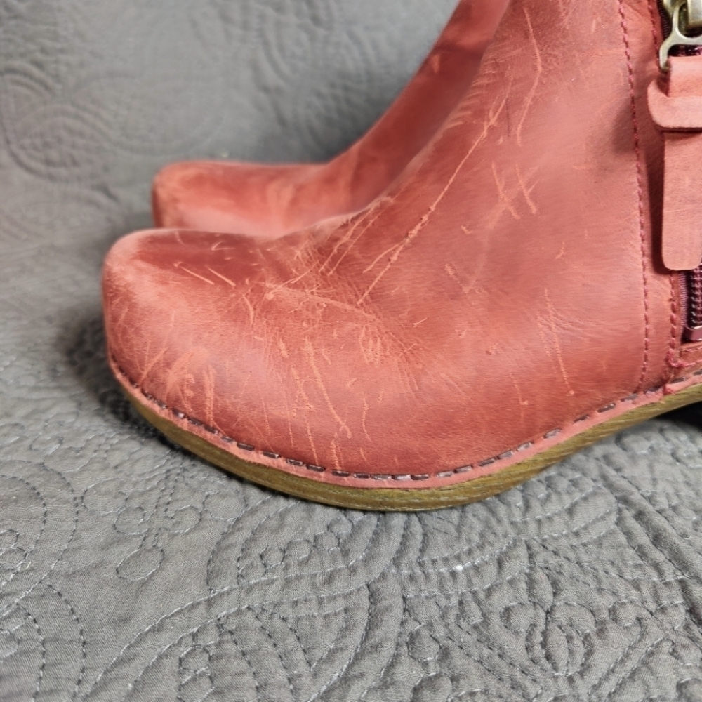 Dansko Max Block Heel Zip Distressed Rust Burgundy Leather Ankle Wedge 6.5-7 - Picture 3 of 13